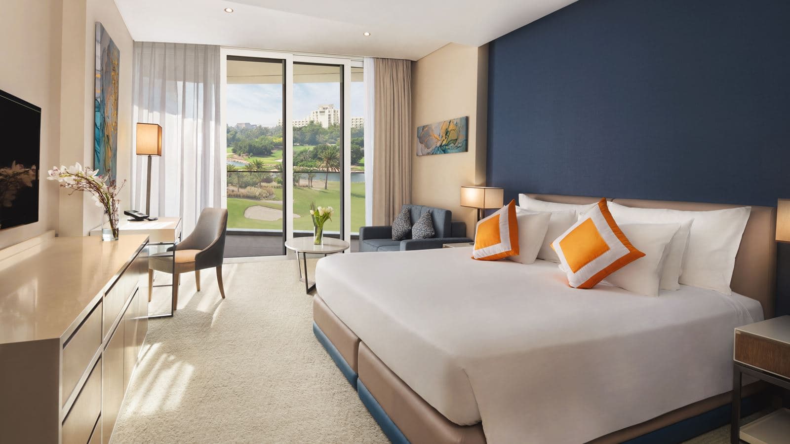 rooms-resort-course-view