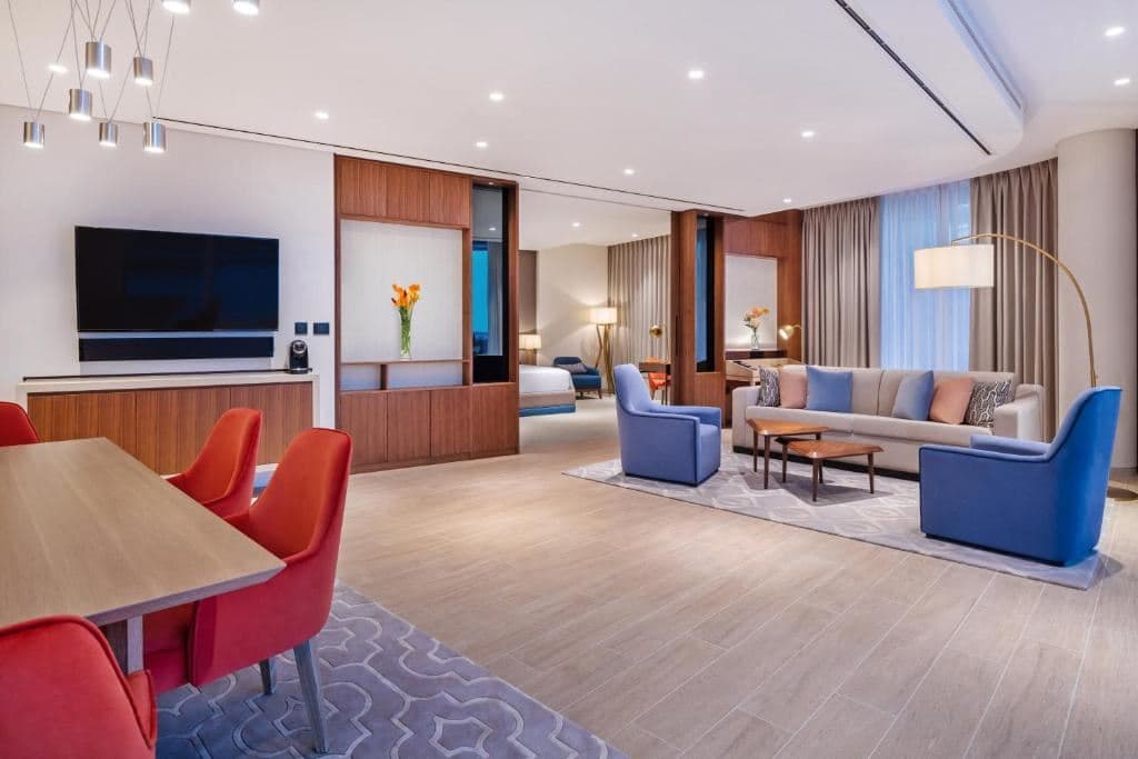 rooms-one-bedroom-private-pool-suite