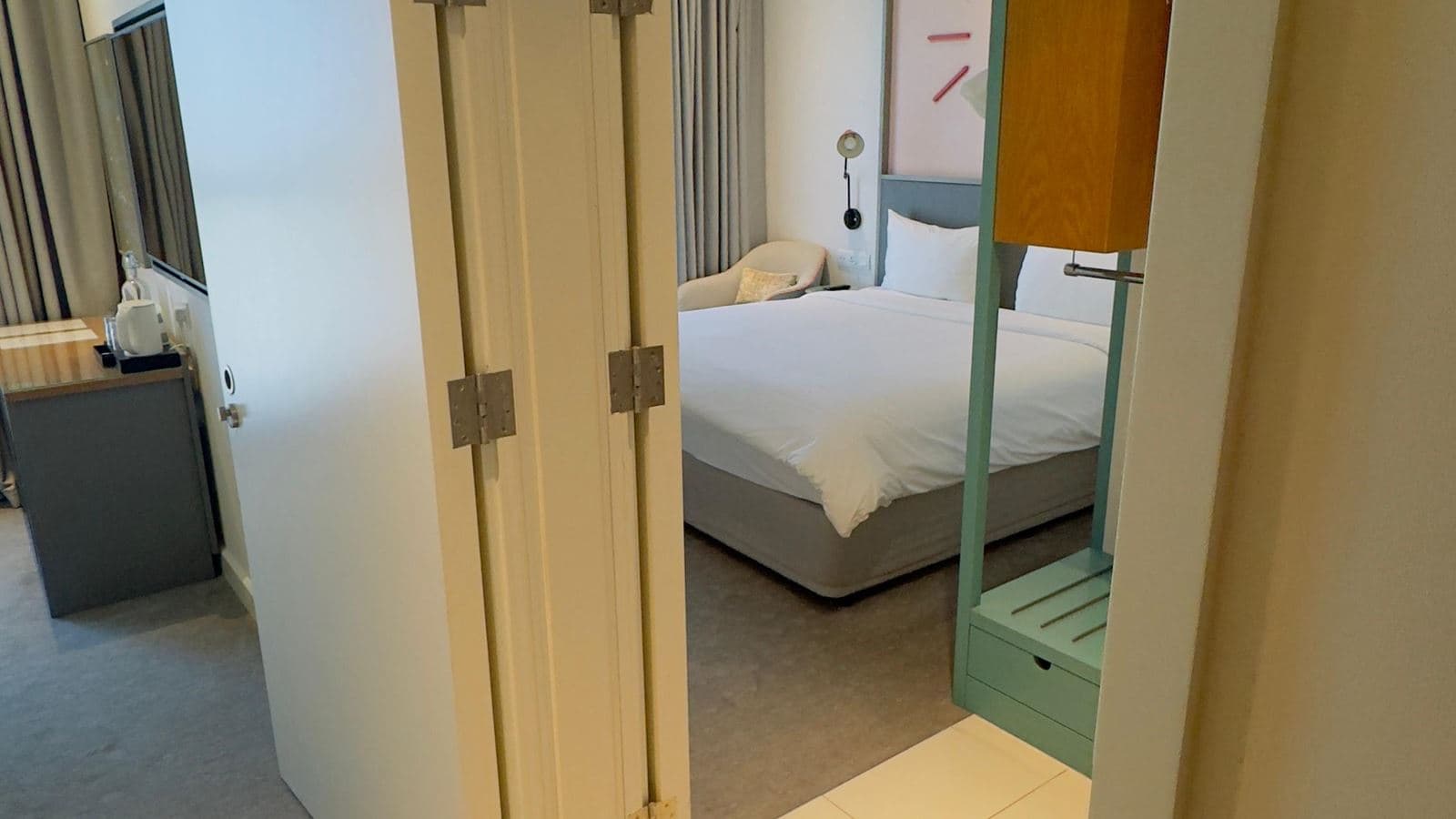 rooms-family-room-interconnecting-room
