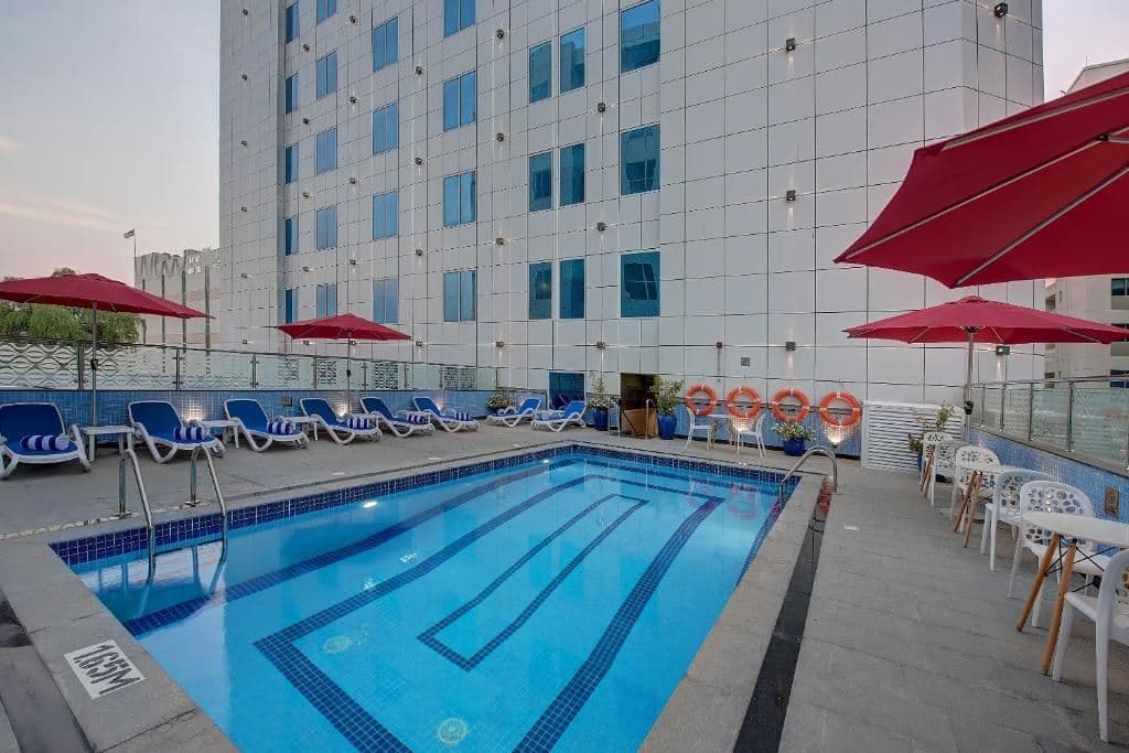 pools-outdoor-pool