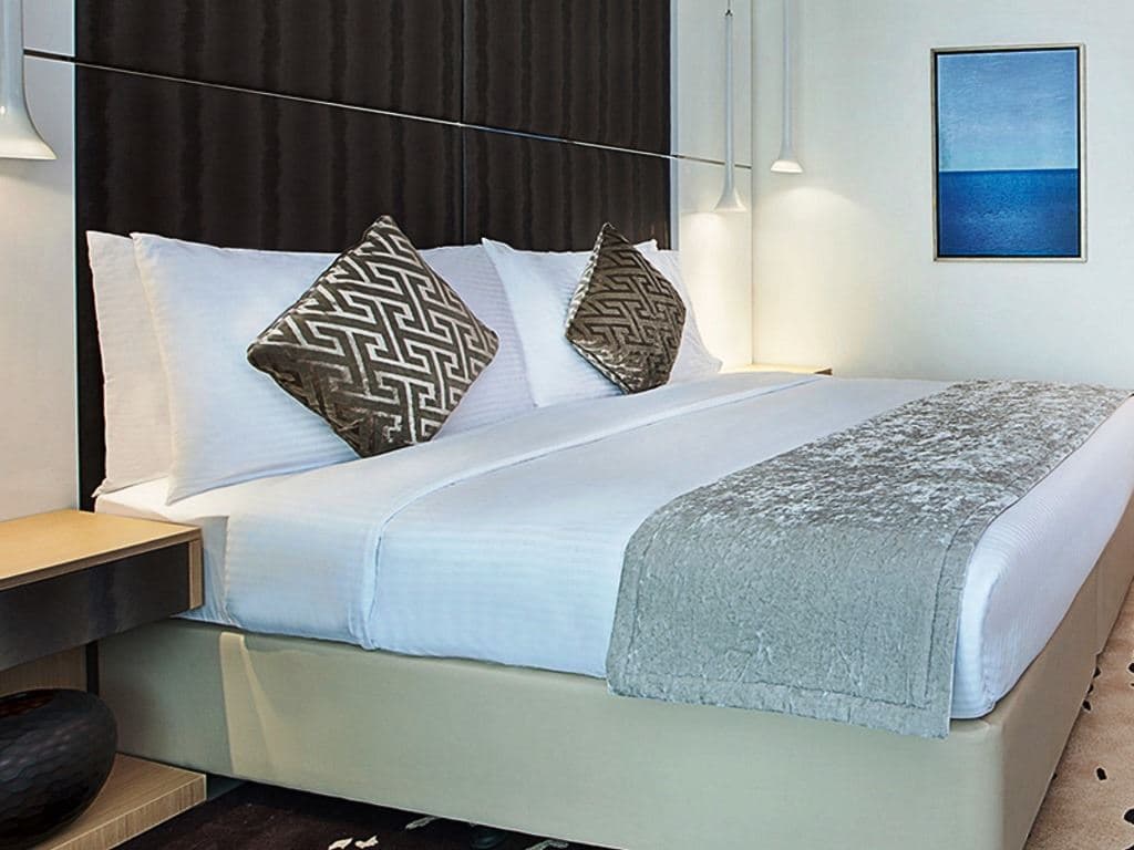 rooms-deluxe-room