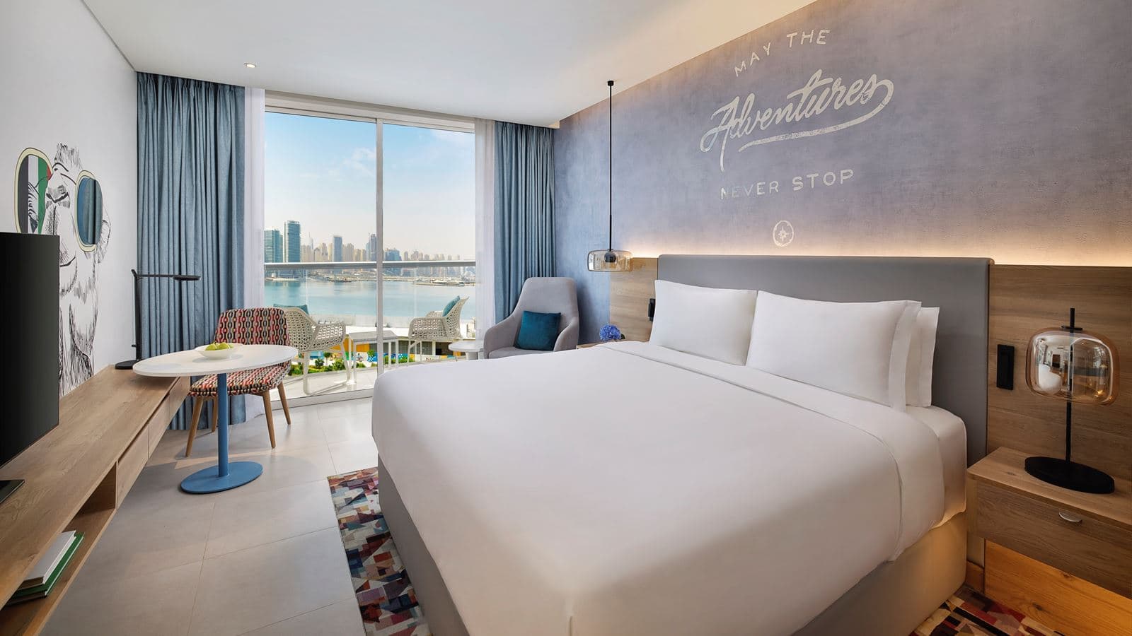 rooms-deluxe-room