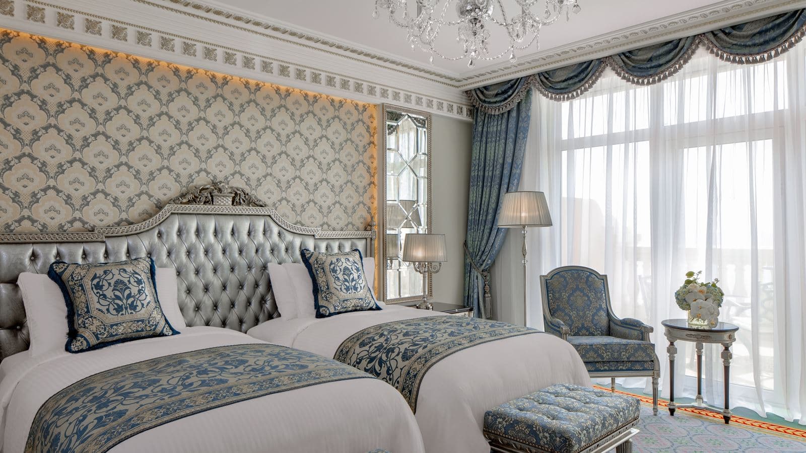 rooms-deluxe-room