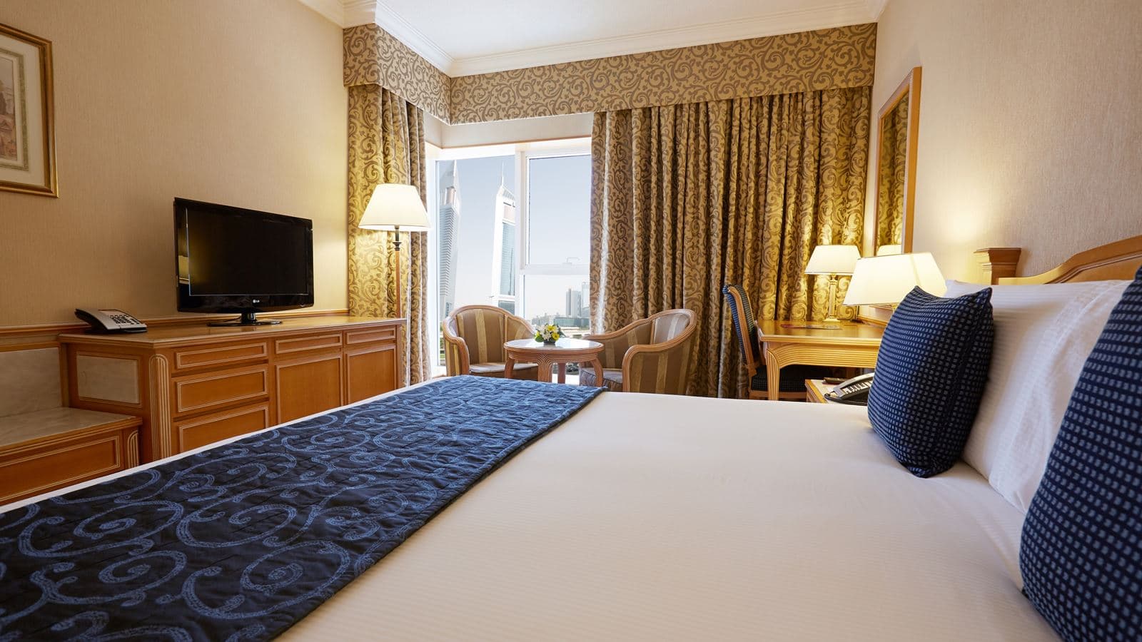 rooms-club-room-sheikh-zayed-road-view