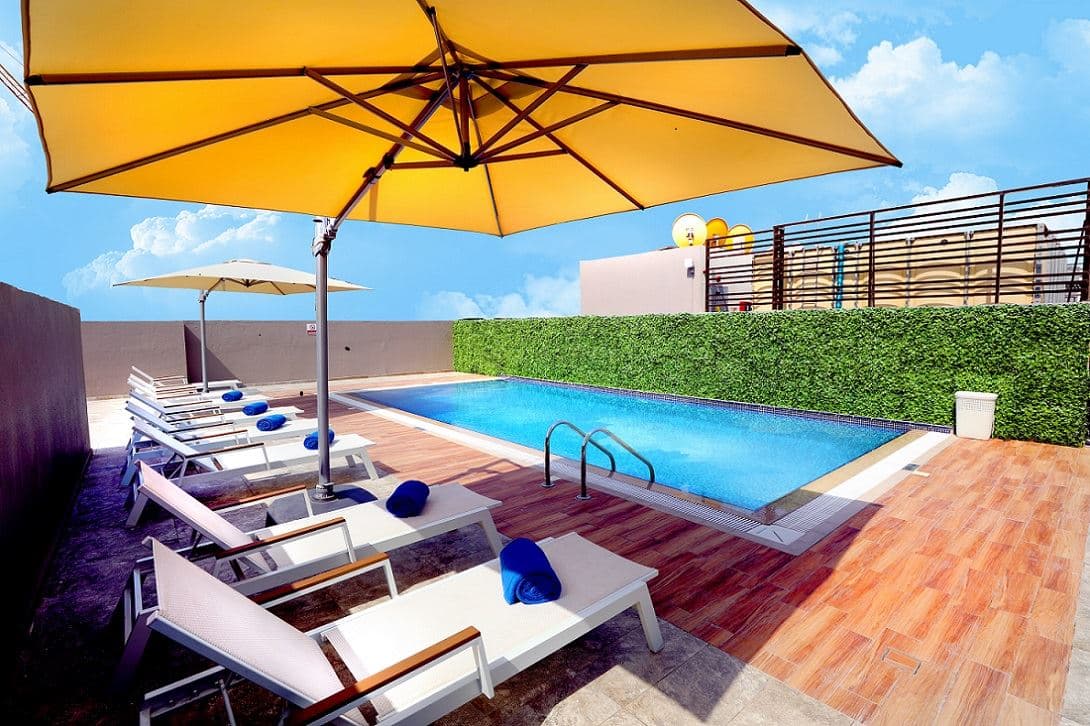 pools-outdoor-pool