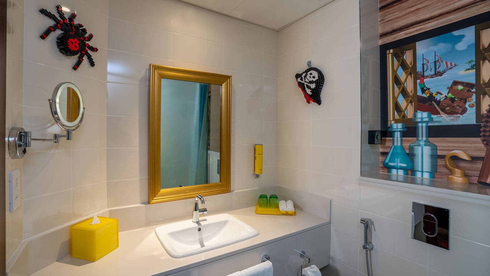 rooms-run-of-the-house-themed-room
