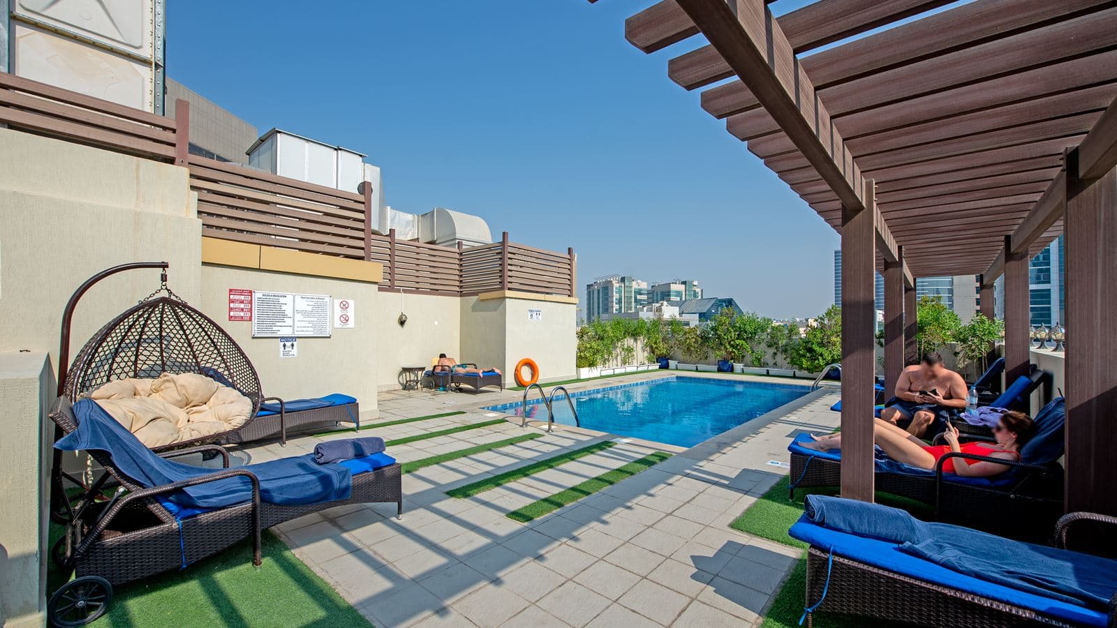 pools-outdoor-pool