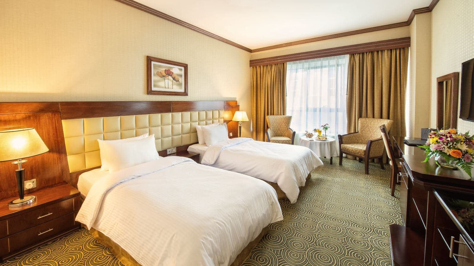 rooms-deluxe-room