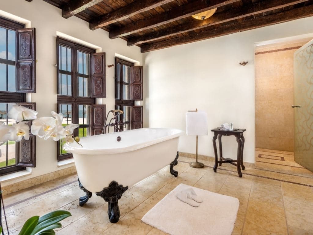 rooms-one-bedroom-villa