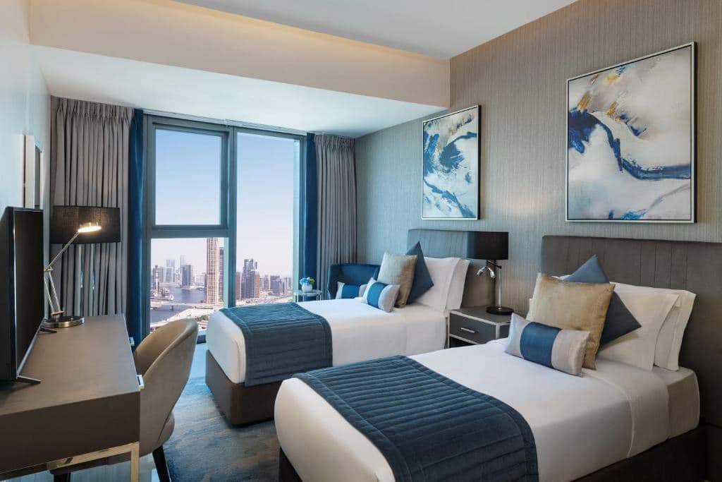 rooms-3-bedroom-panorama-view