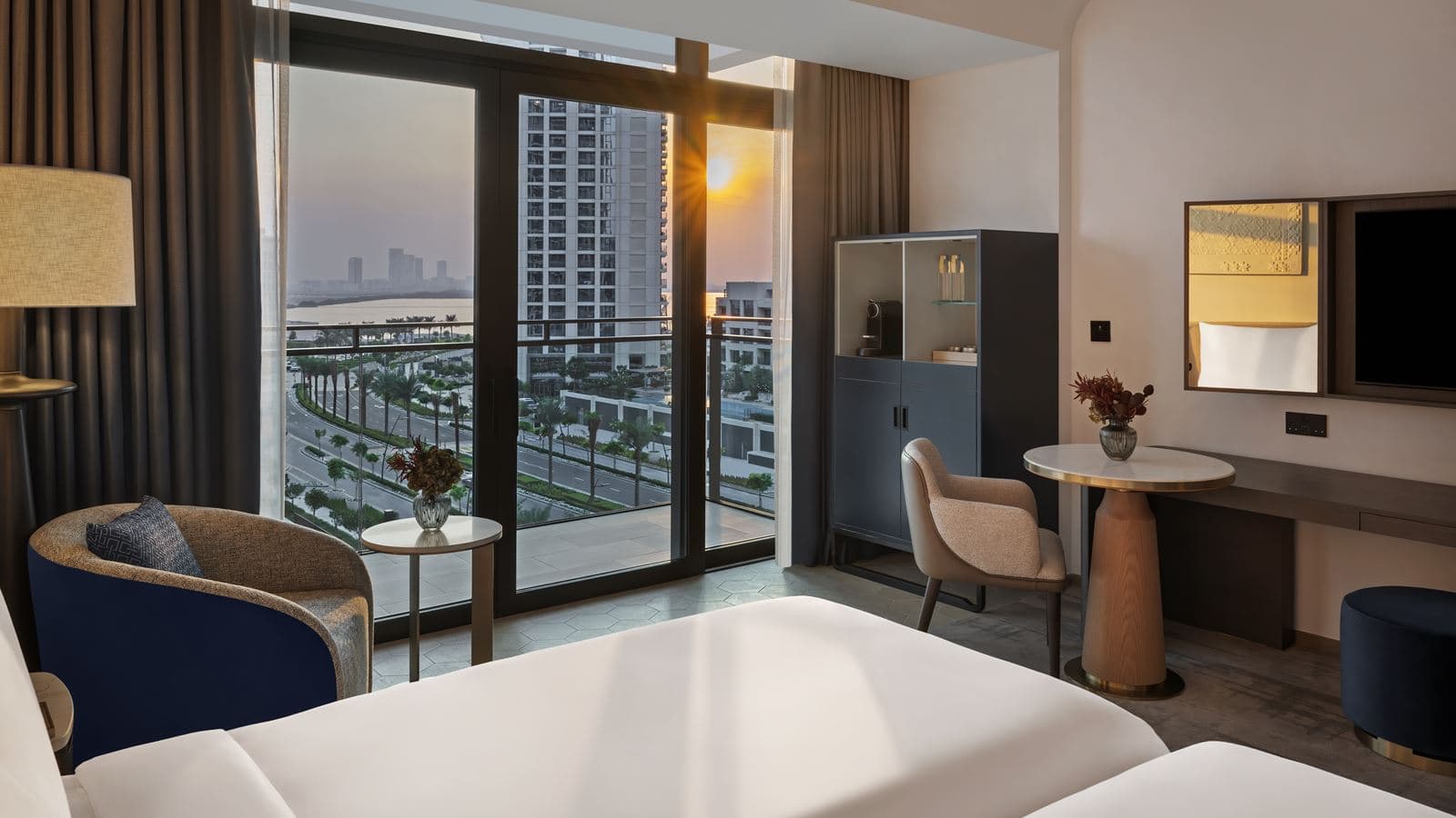 rooms-deluxe-room-twin