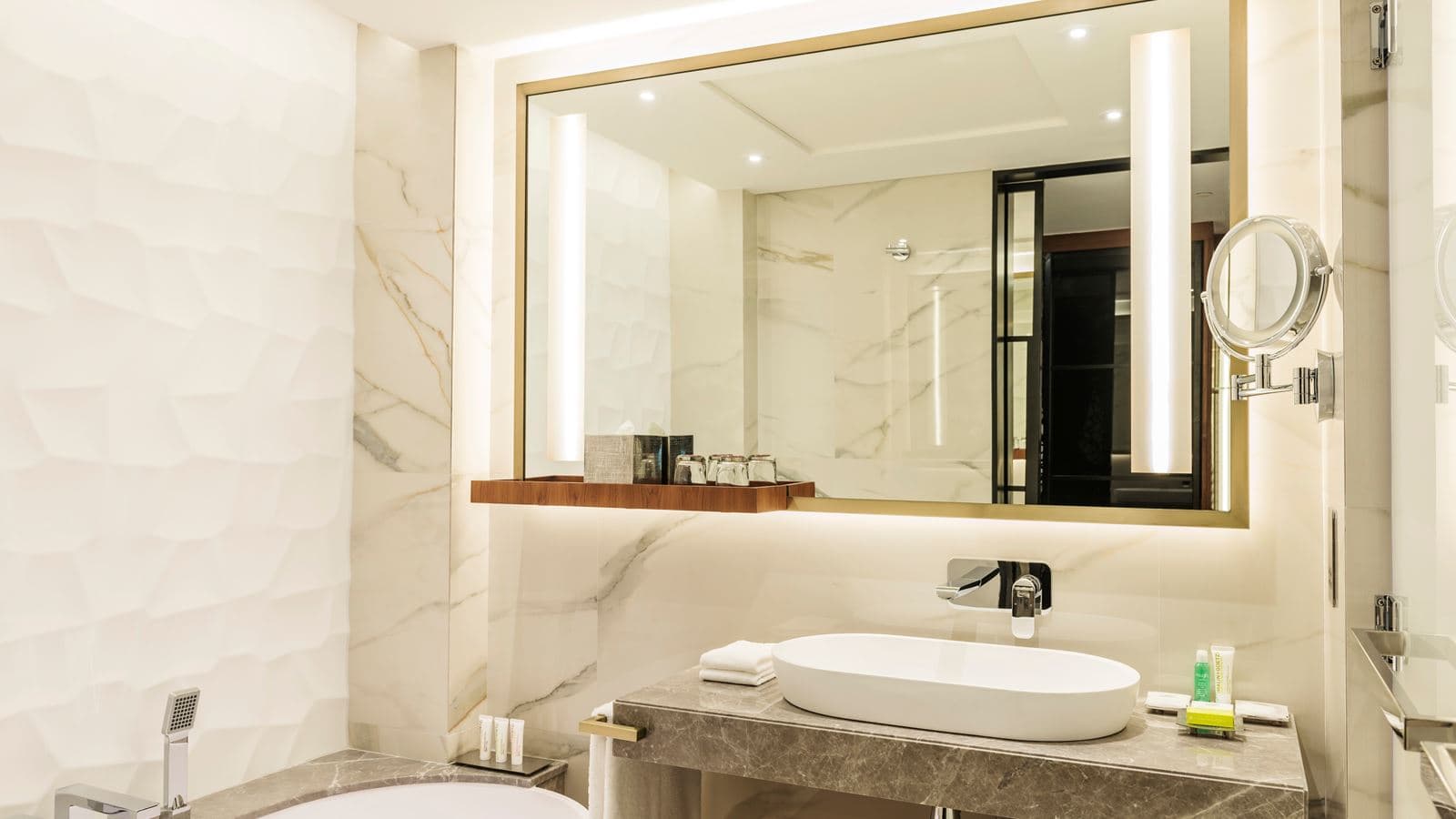 rooms-deluxe-room