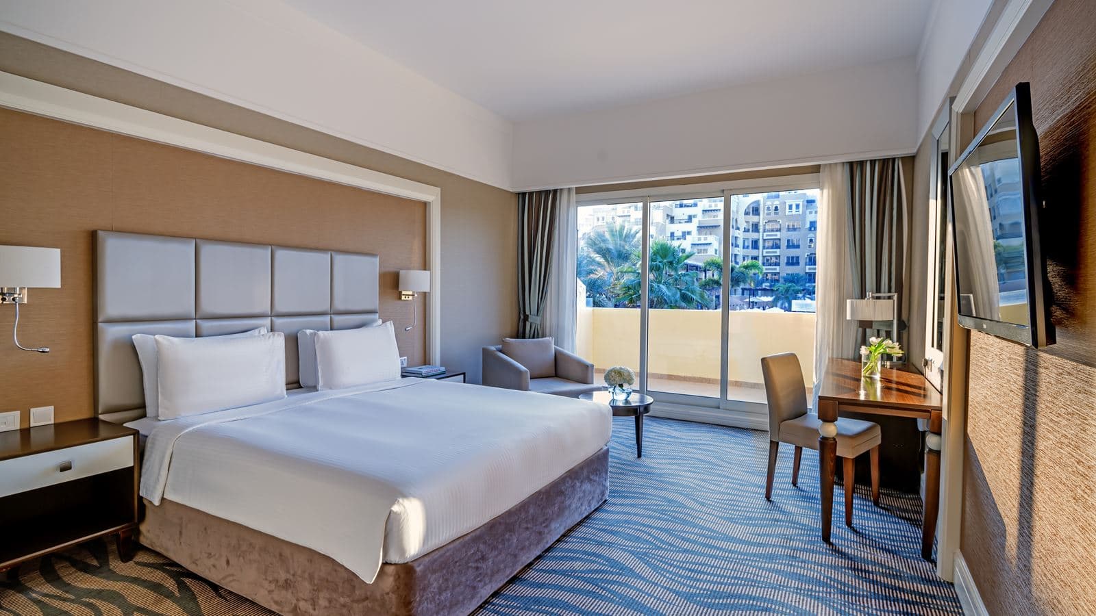 rooms-deluxe-garden-room