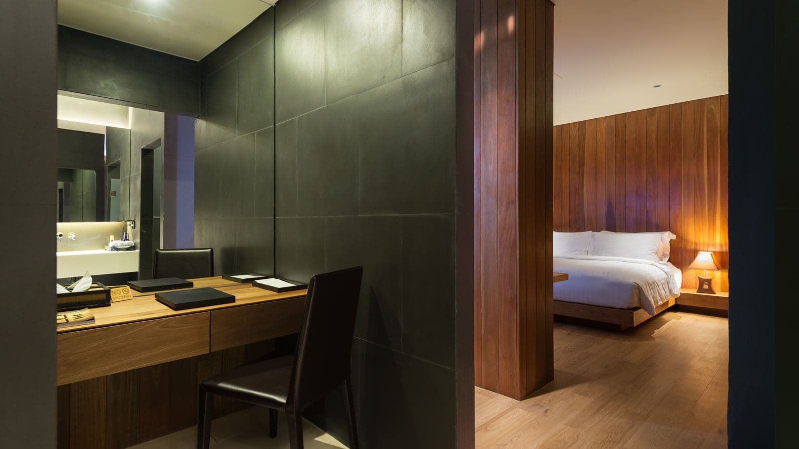rooms-napa-suite