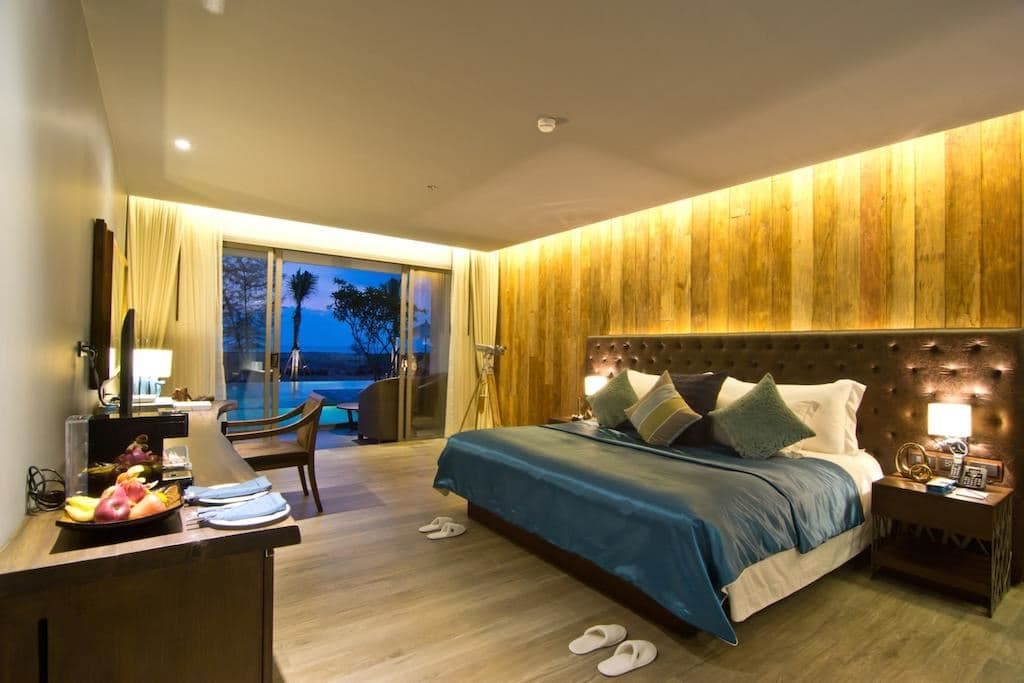 rooms-horizon-suite-pool-access--sea-view--and--pool-view