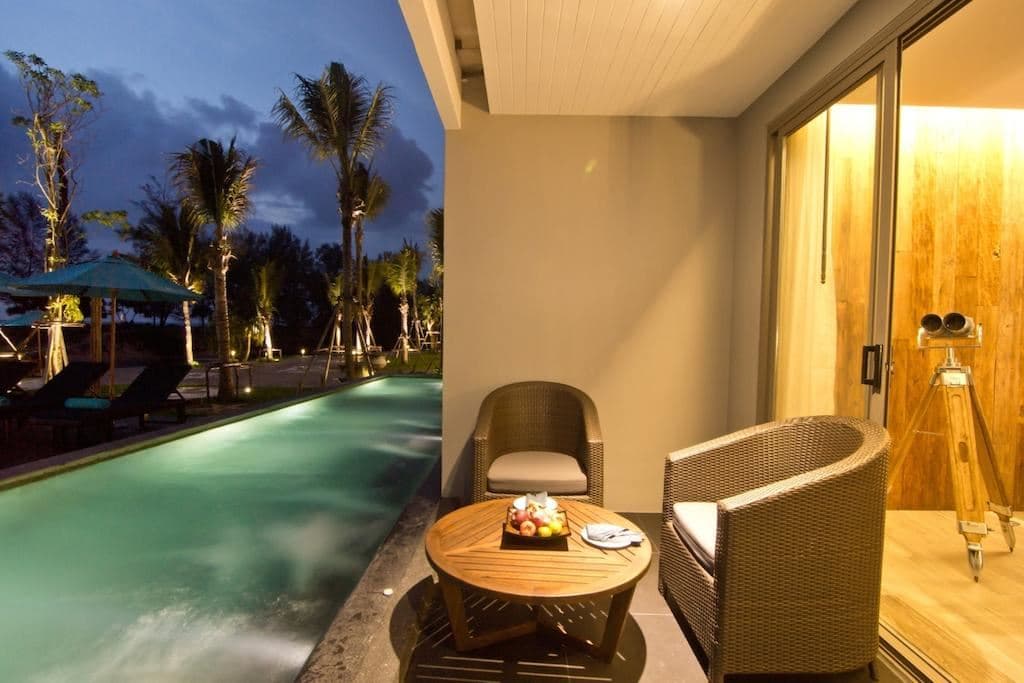 rooms-horizon-suite-pool-access--sea-view--and--pool-view