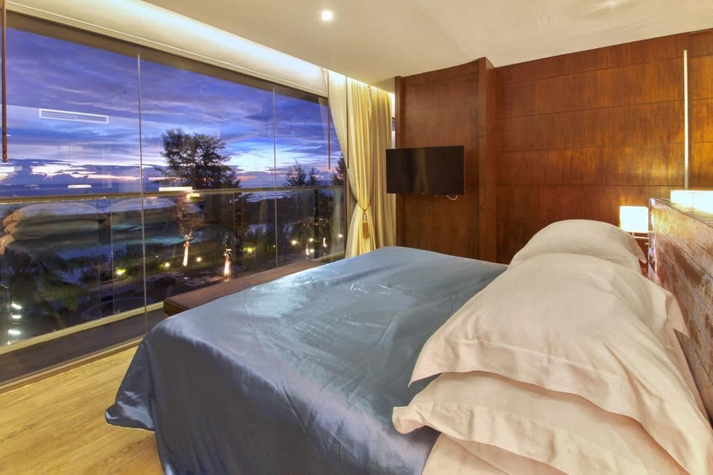 rooms-luxury-suite--seaview