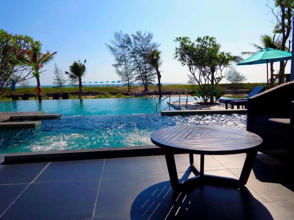 rooms-prestige-pool-suite--seaview