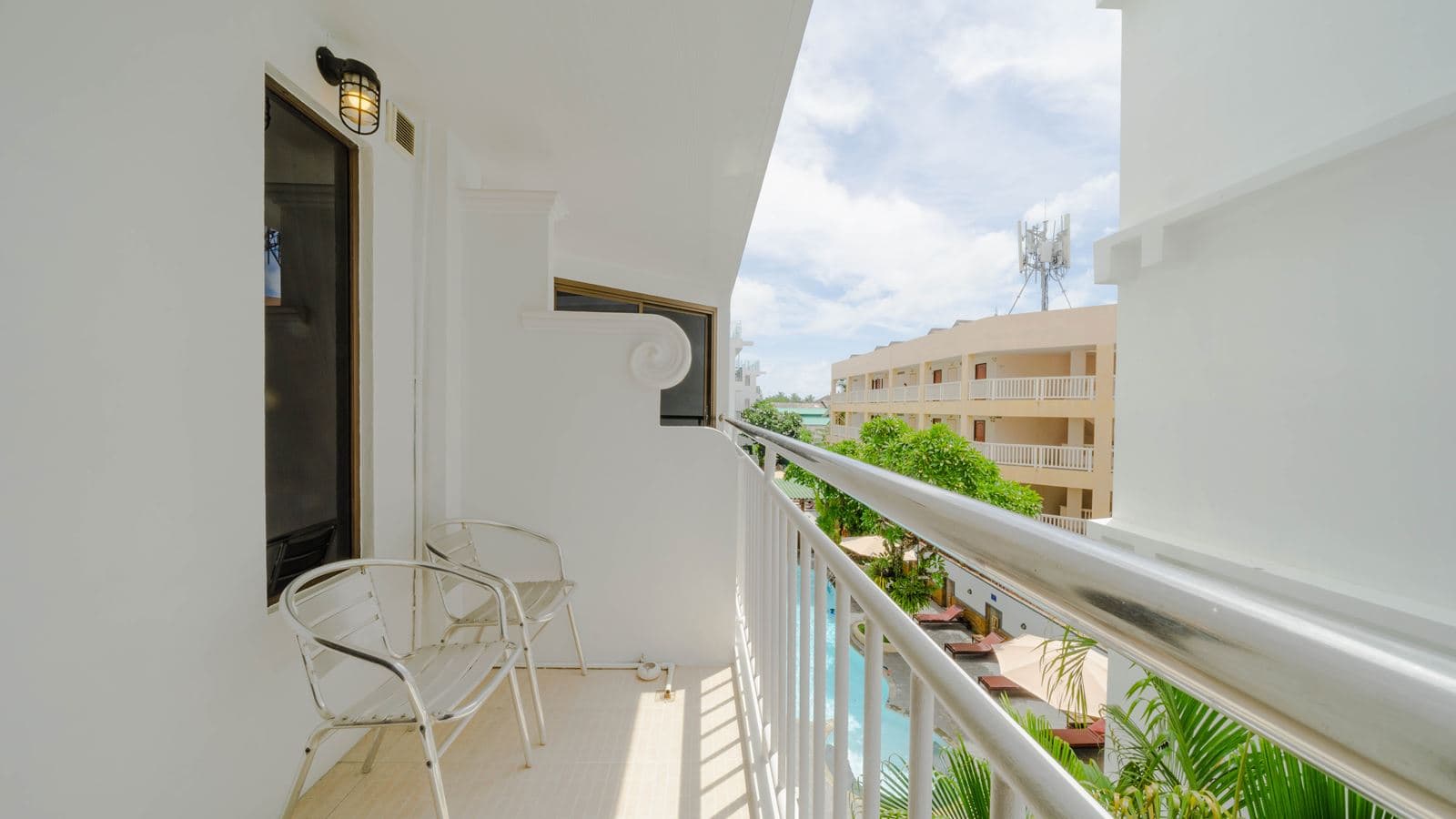 rooms-deluxe-studio