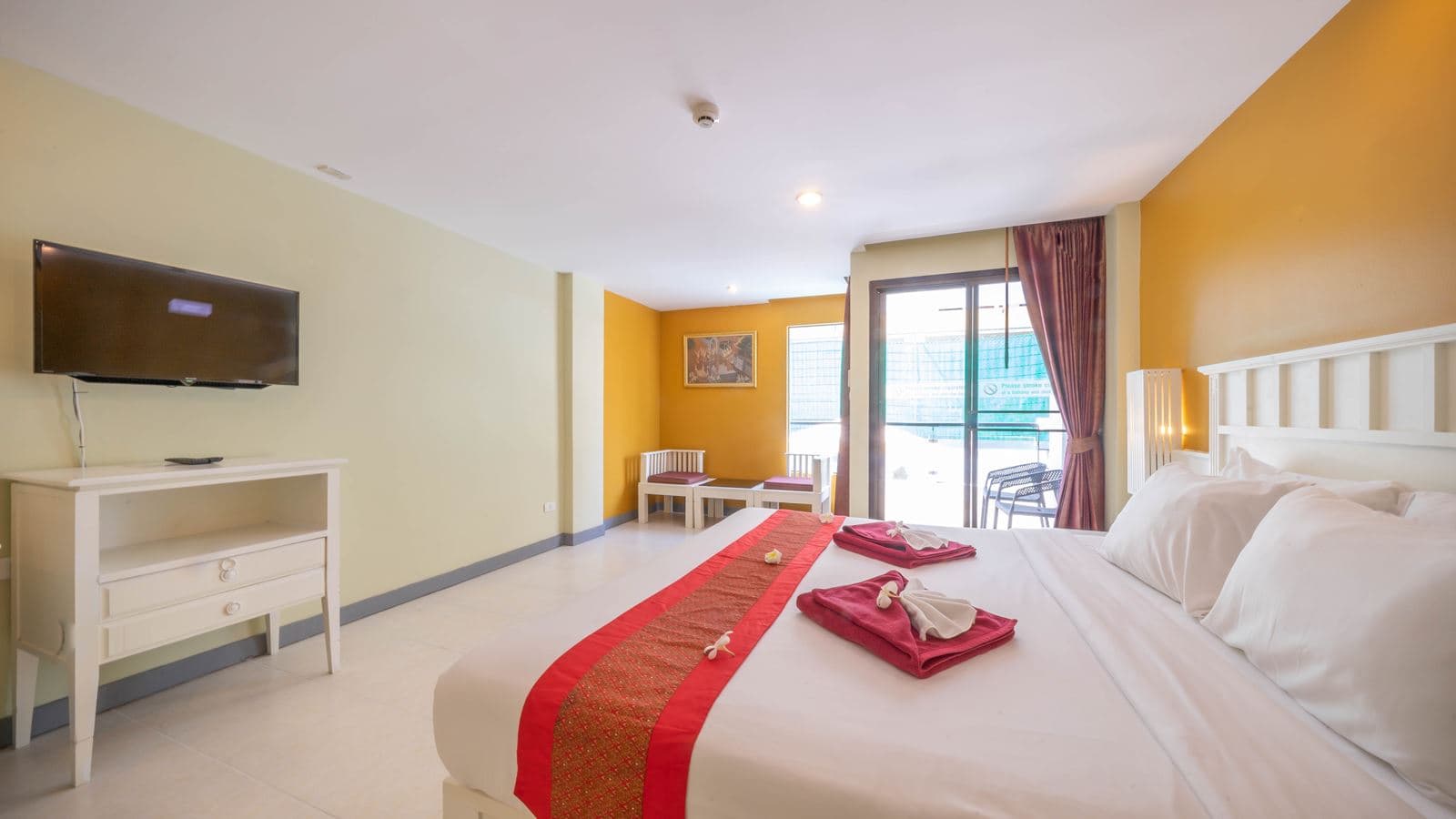 rooms-studio-room