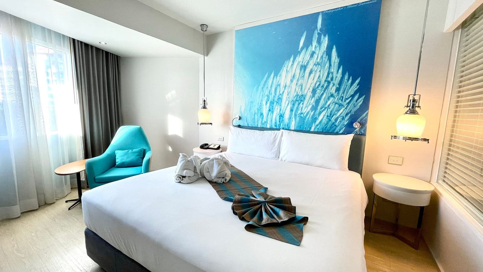 rooms-deluxe-room