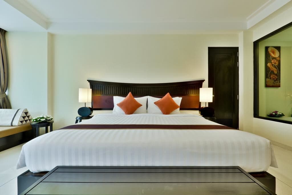 rooms-deluxe-room