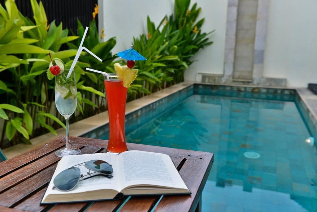 rooms-pool-villa