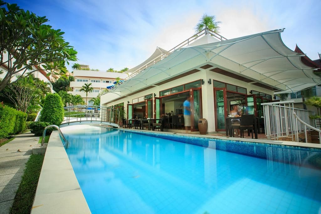 pools-outdoor-pool