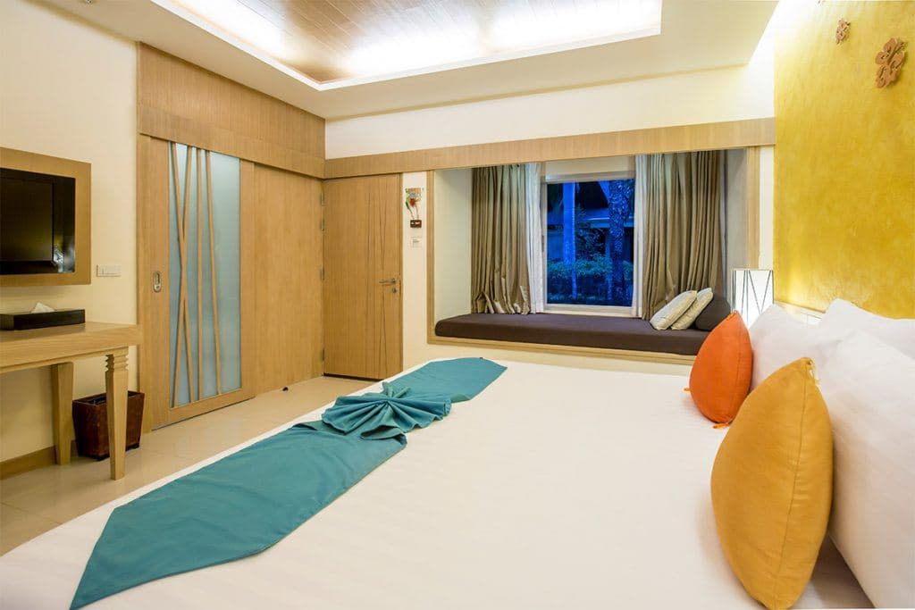 rooms-deluxe-room