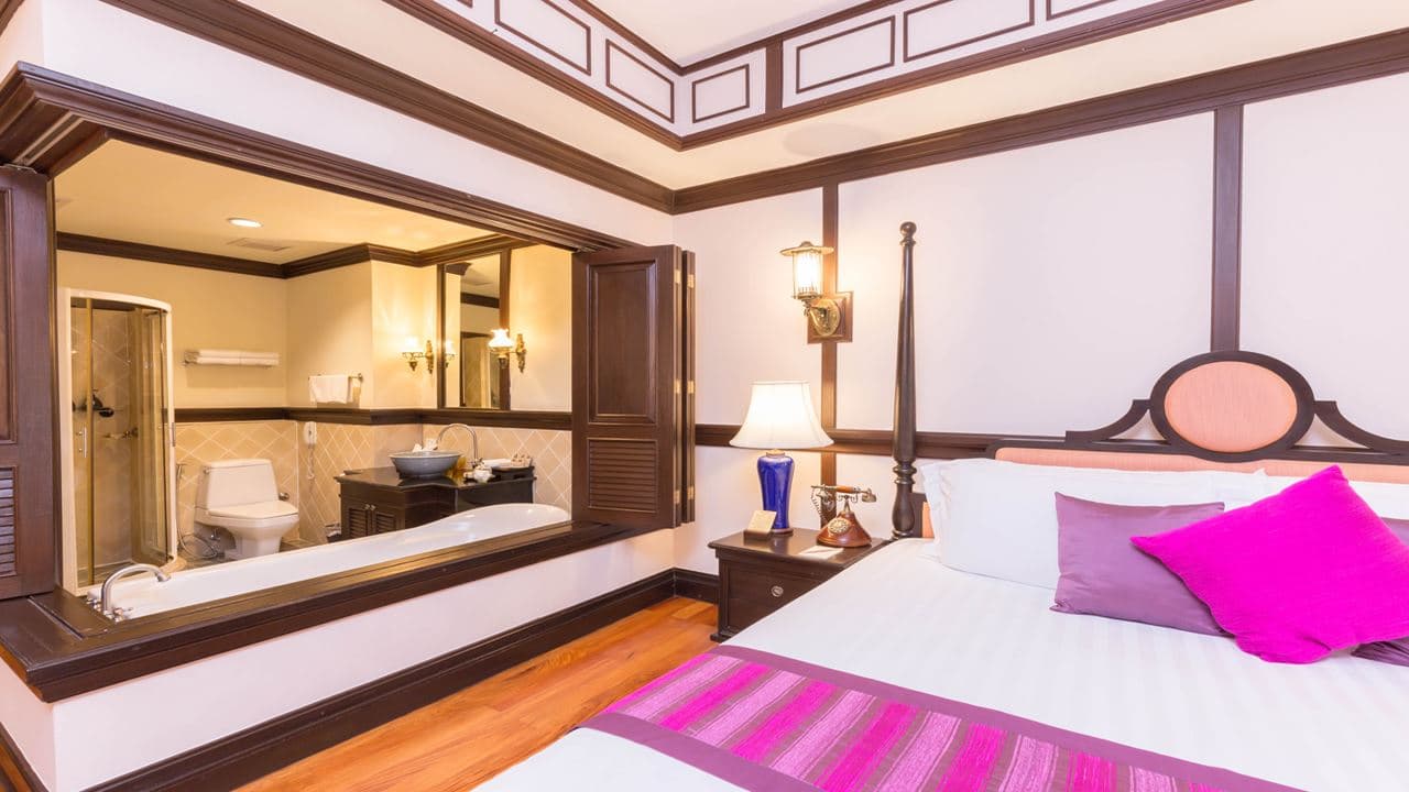 rooms-deluxe-room