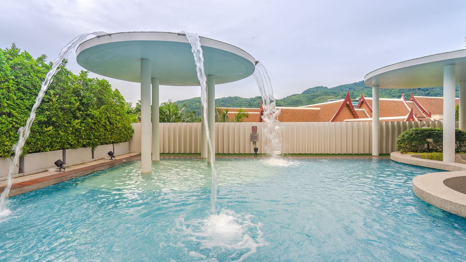 pools-outdoor-childrens-pool