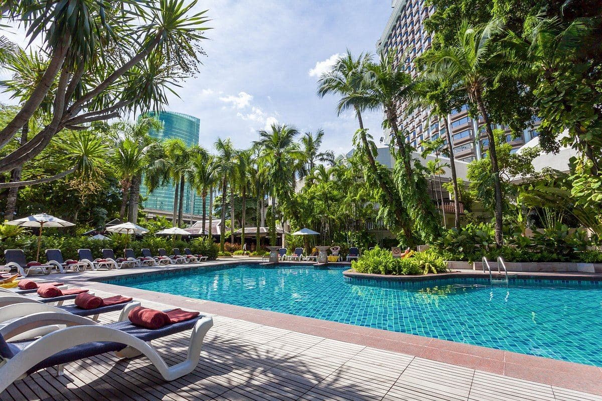 pools-outdoor-pool