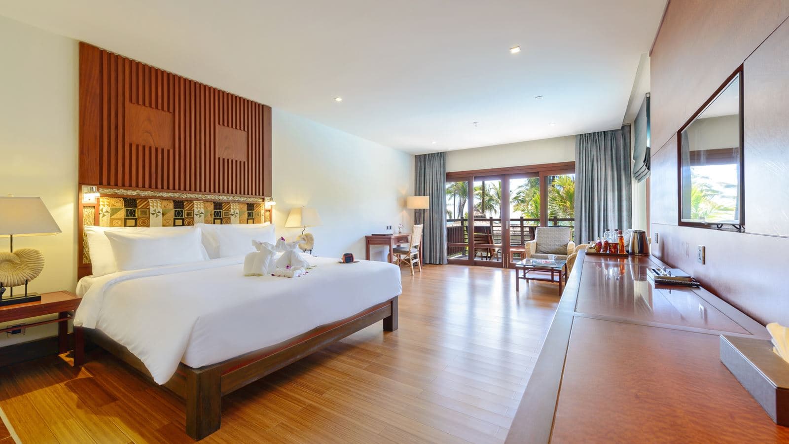 rooms-deluxe-room