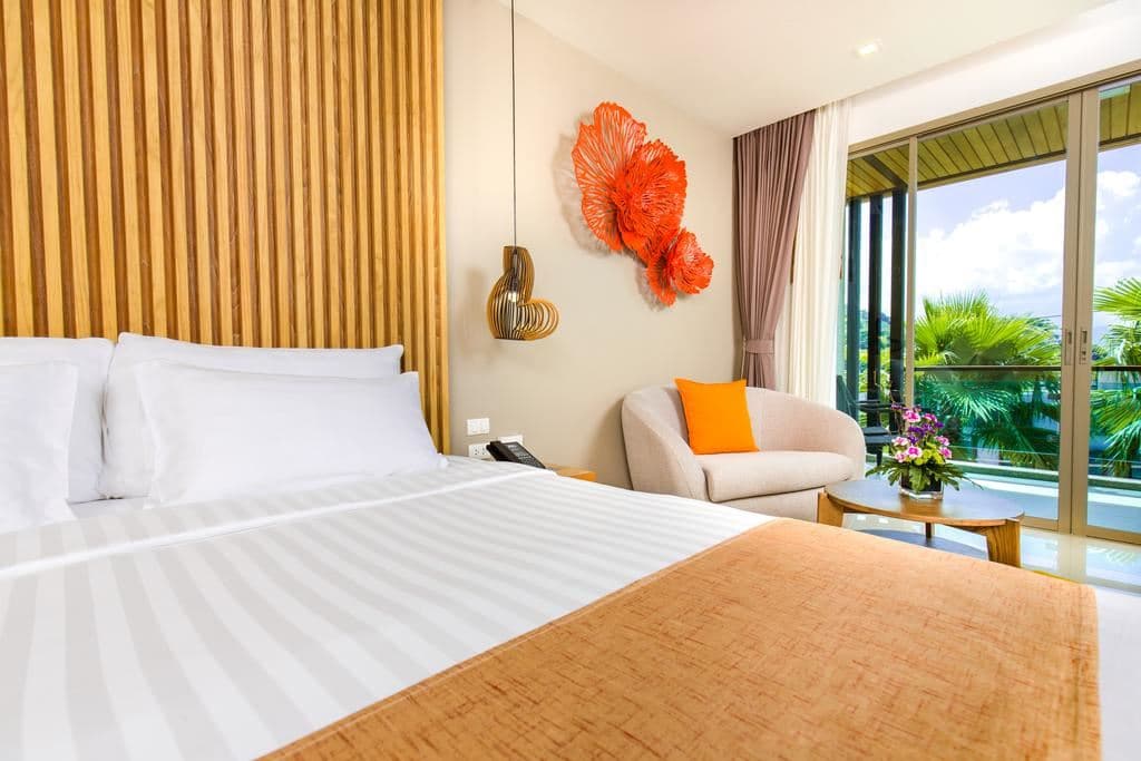 rooms-deluxe-room-ocean-view