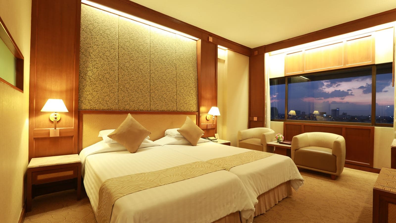 rooms-premier-room