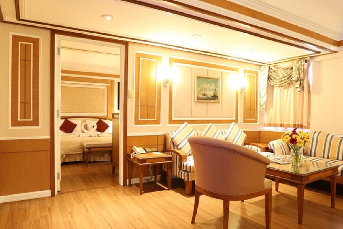 rooms-1-bedroom-suite-golf-view