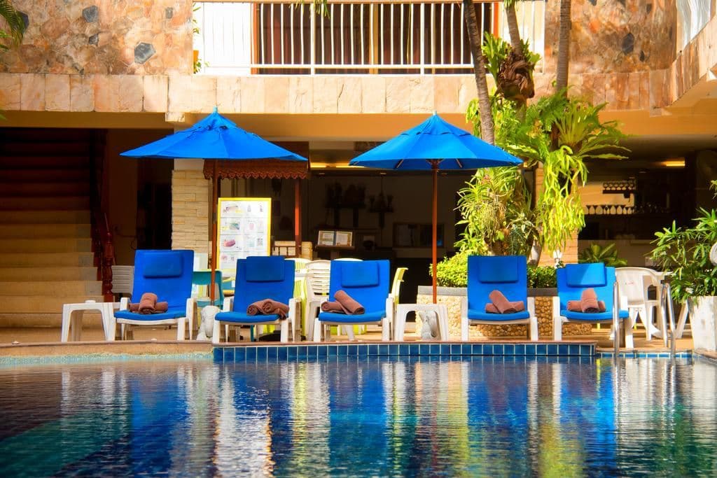 pools-outdoor-pool