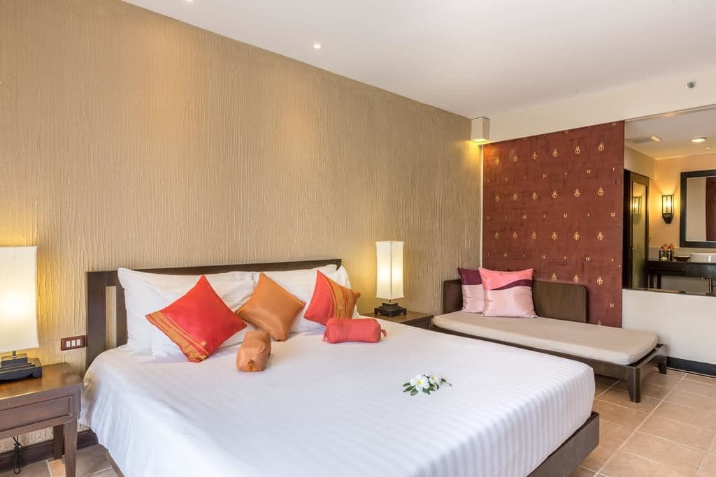 rooms-deluxe-room