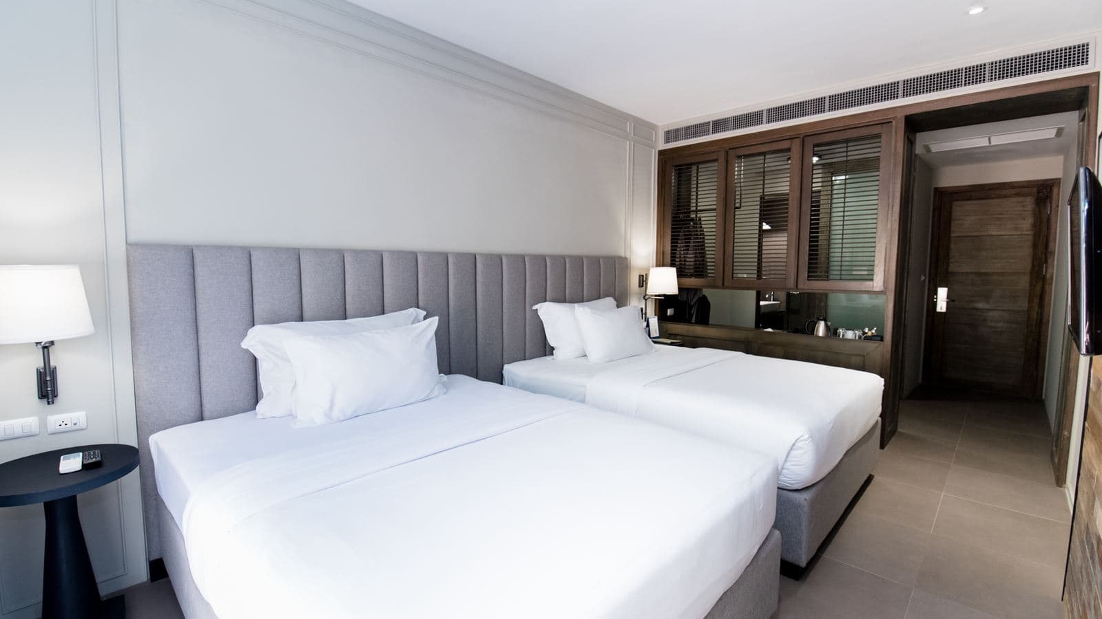 rooms-superior-room