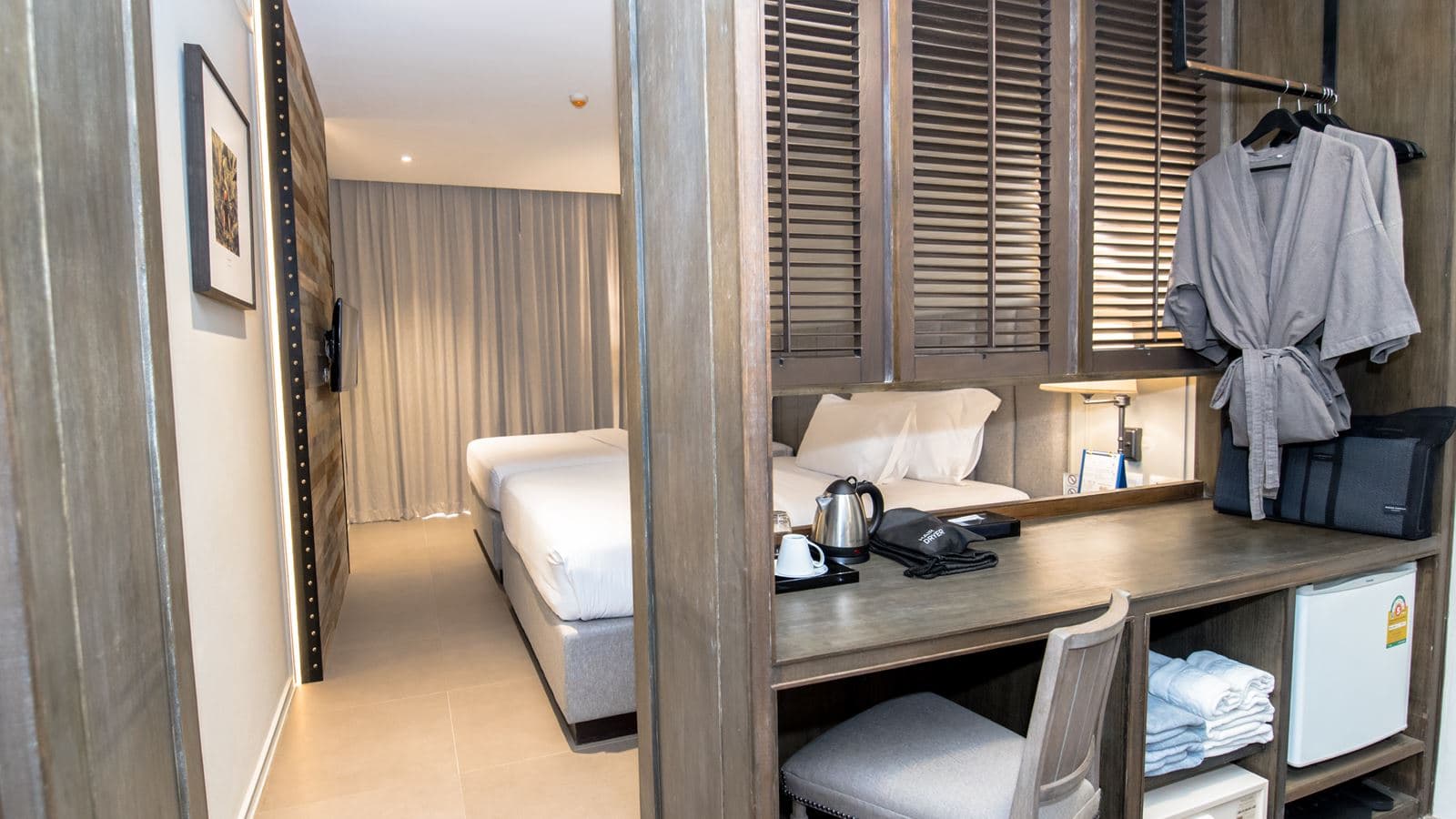 rooms-superior-room
