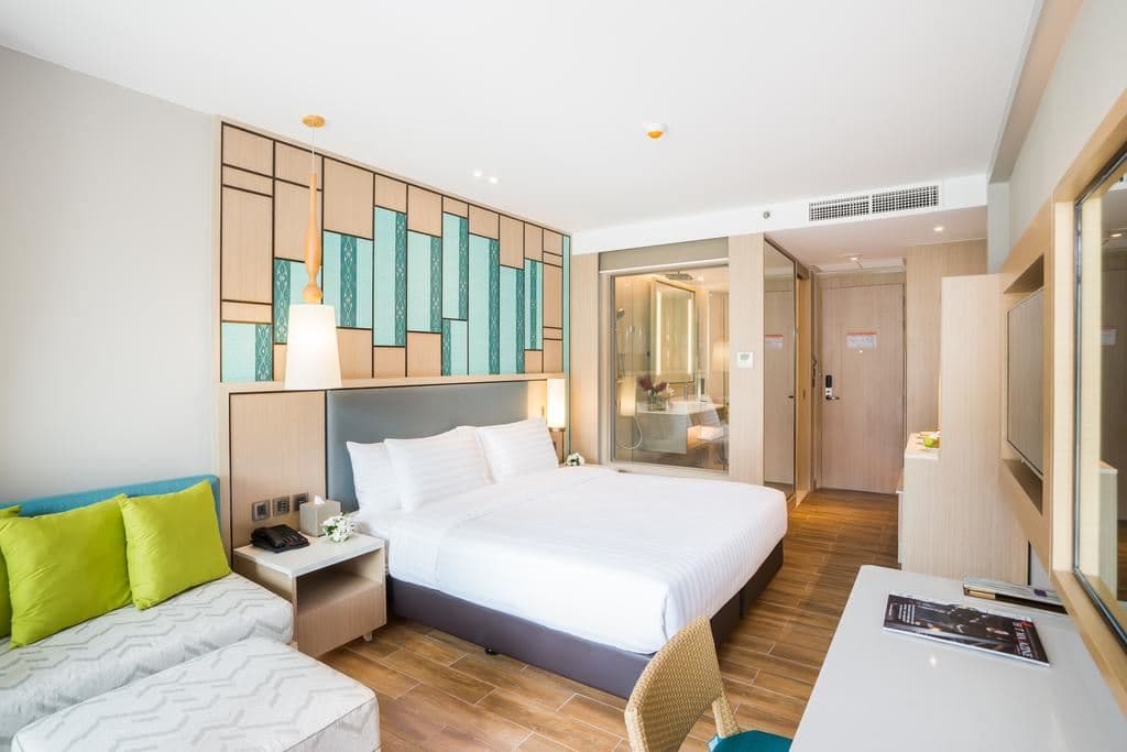rooms-deluxe-room