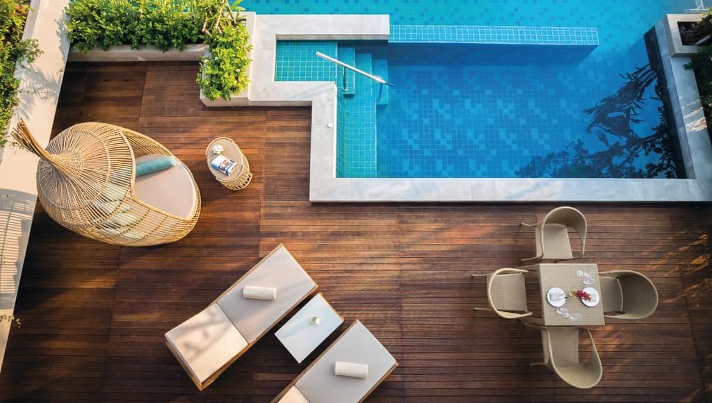 rooms-lagoon-pool-villa