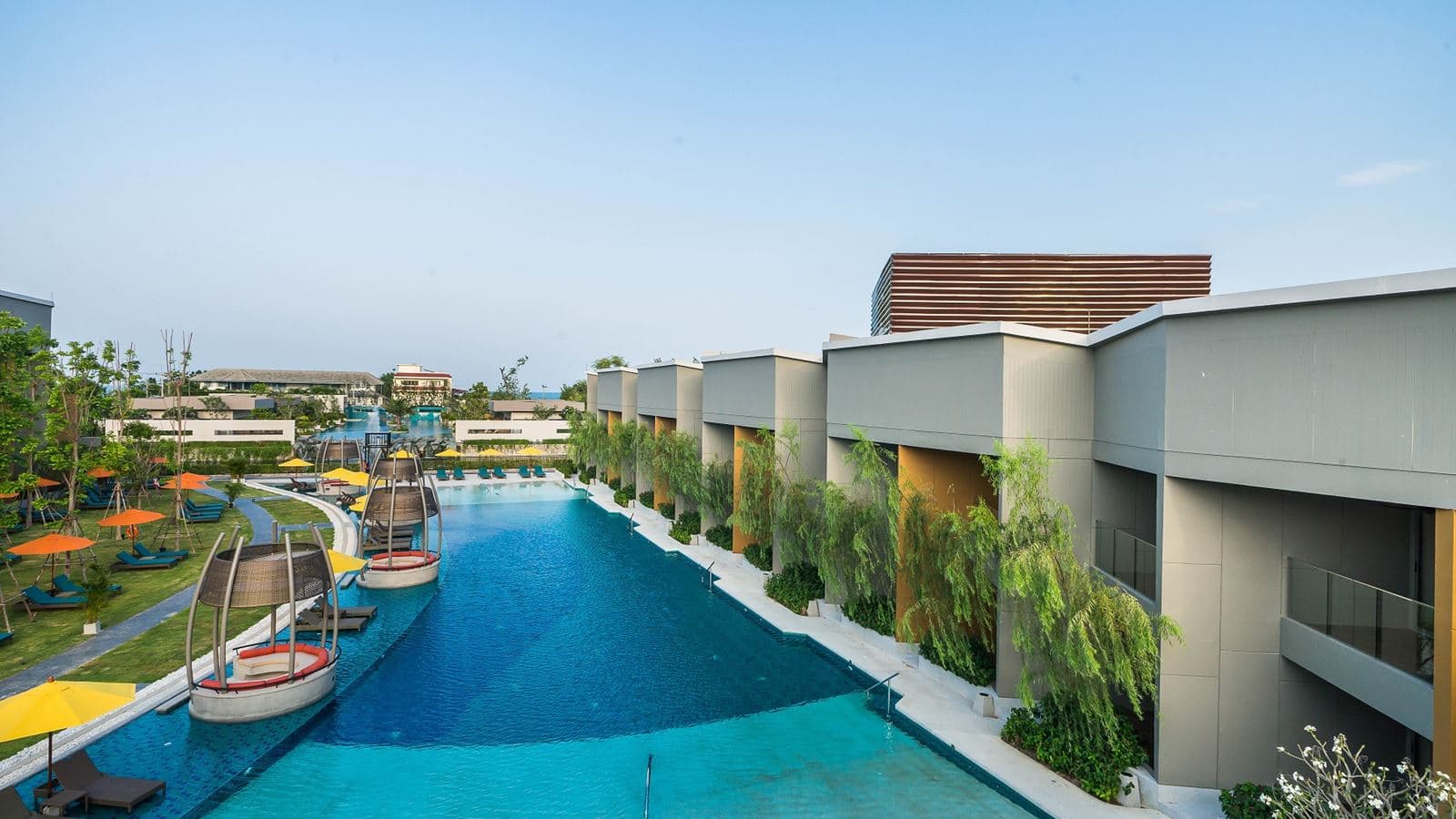 pools-outdoor-pool