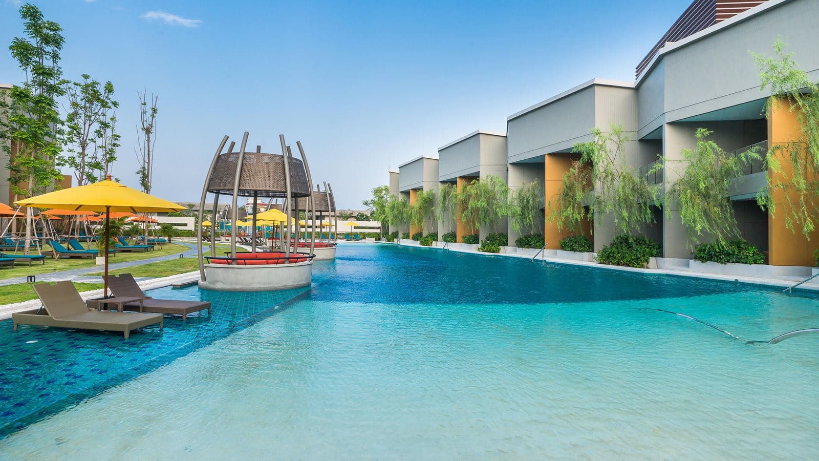 pools-outdoor-pool