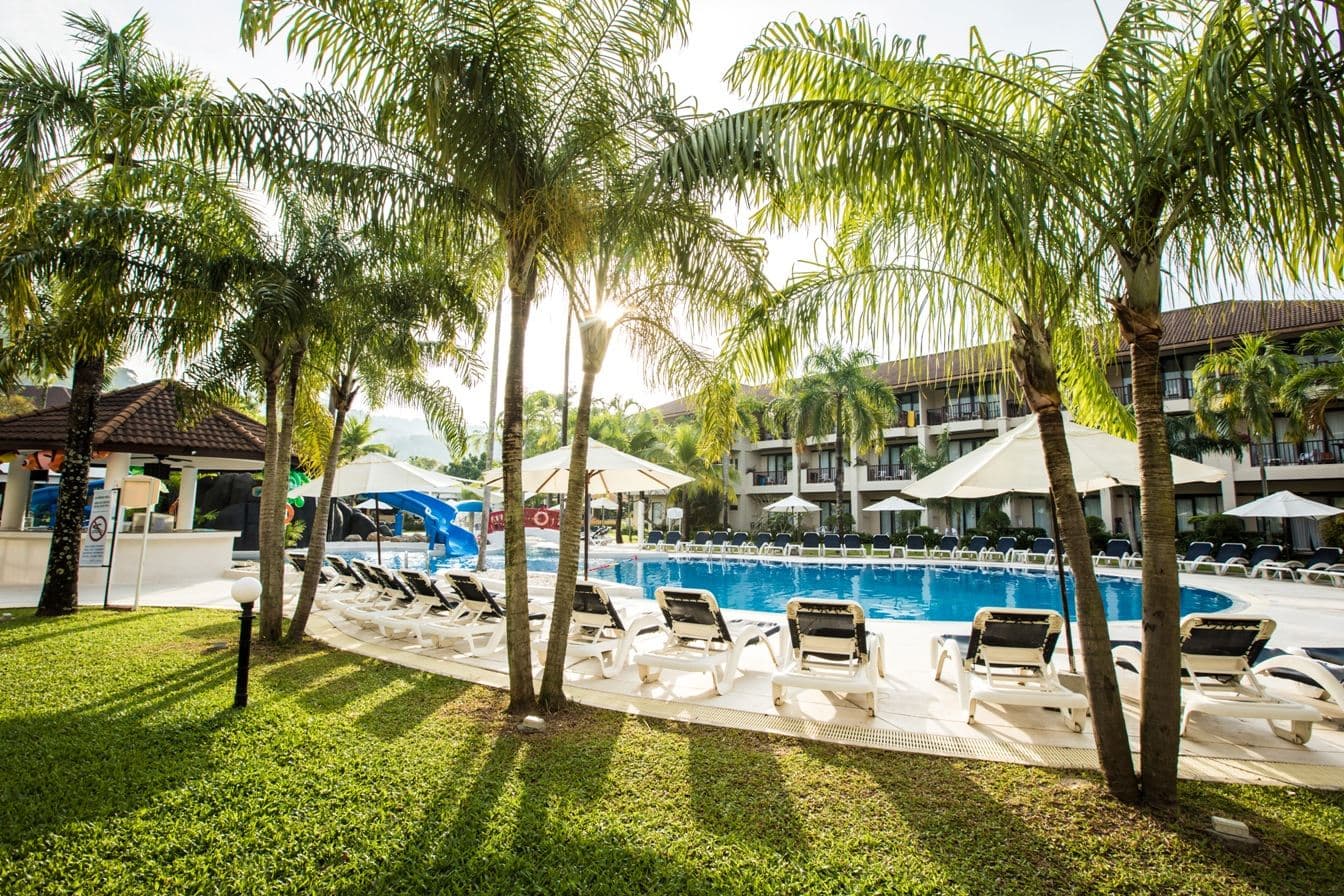 pools-outdoor-pool