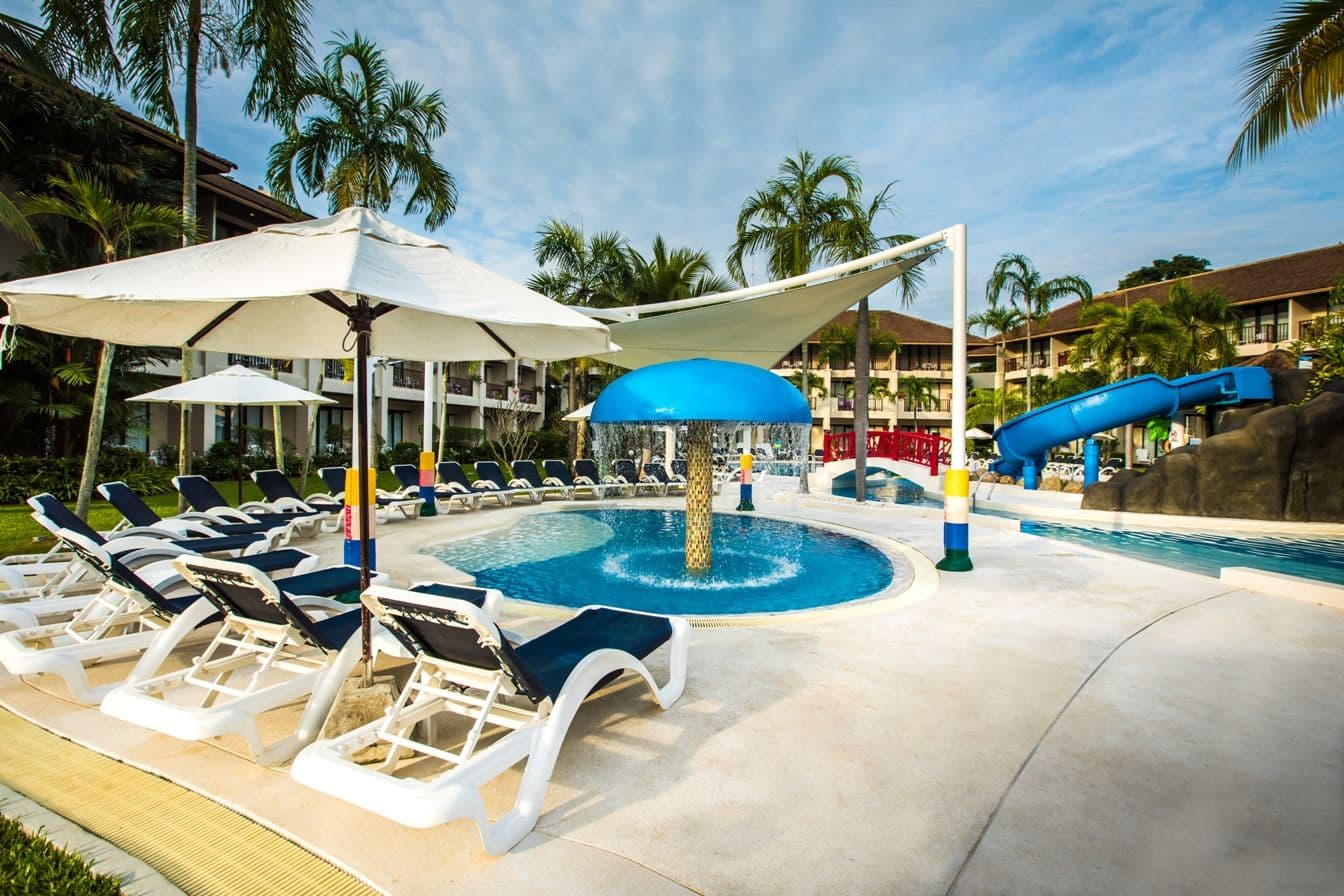 pools-outdoor-childrens-pool