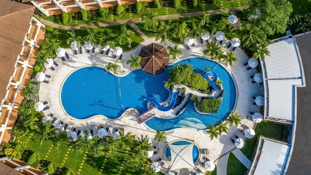 pools-outdoor-pool