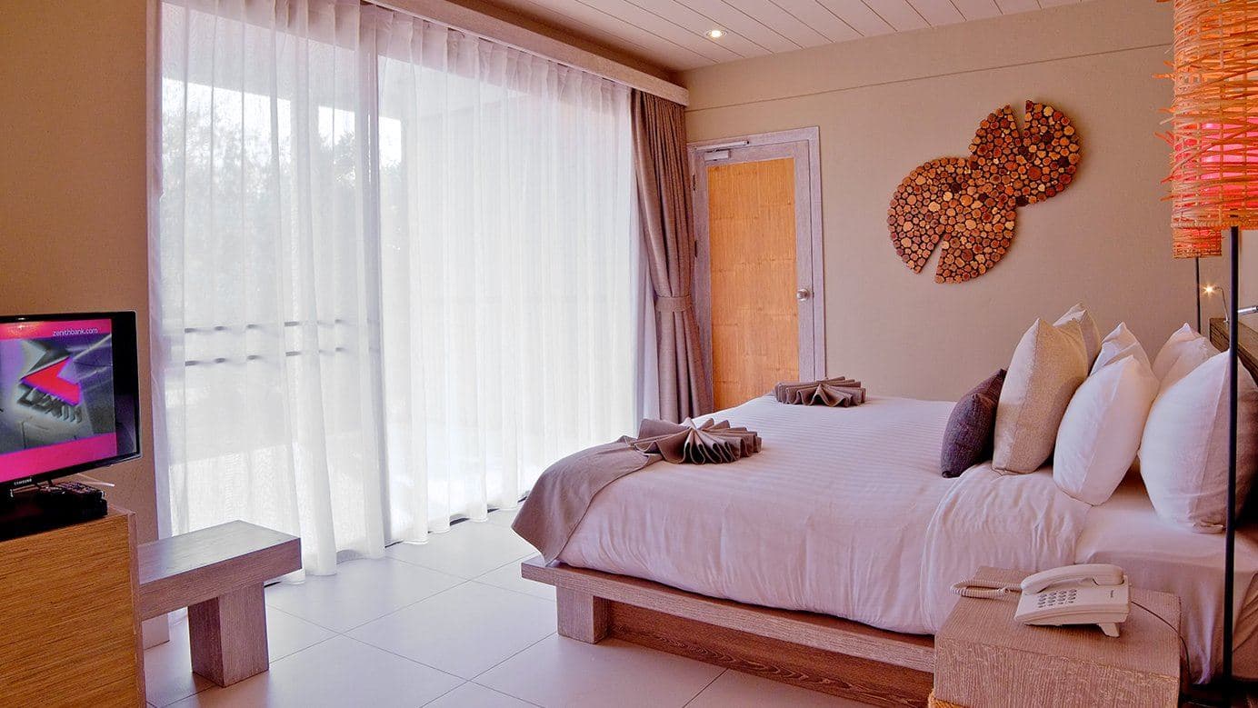 rooms-deluxe-room