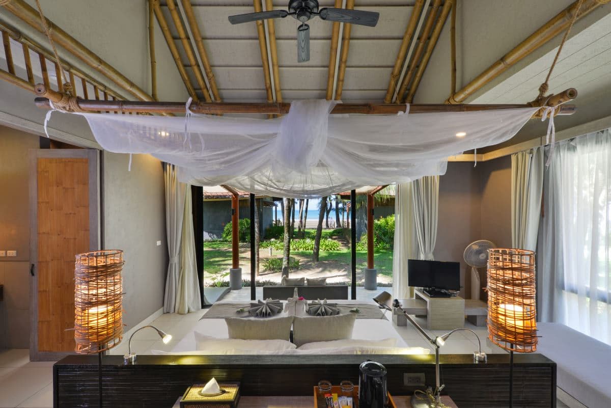 rooms-deluxe-villa-sea-view