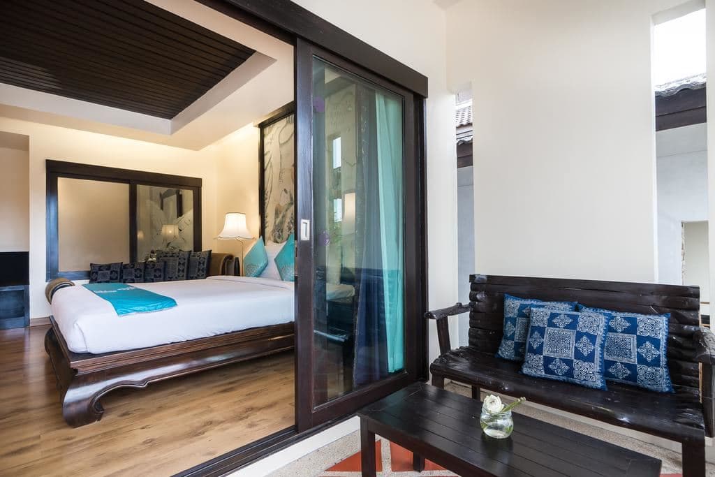 rooms-deluxe-room